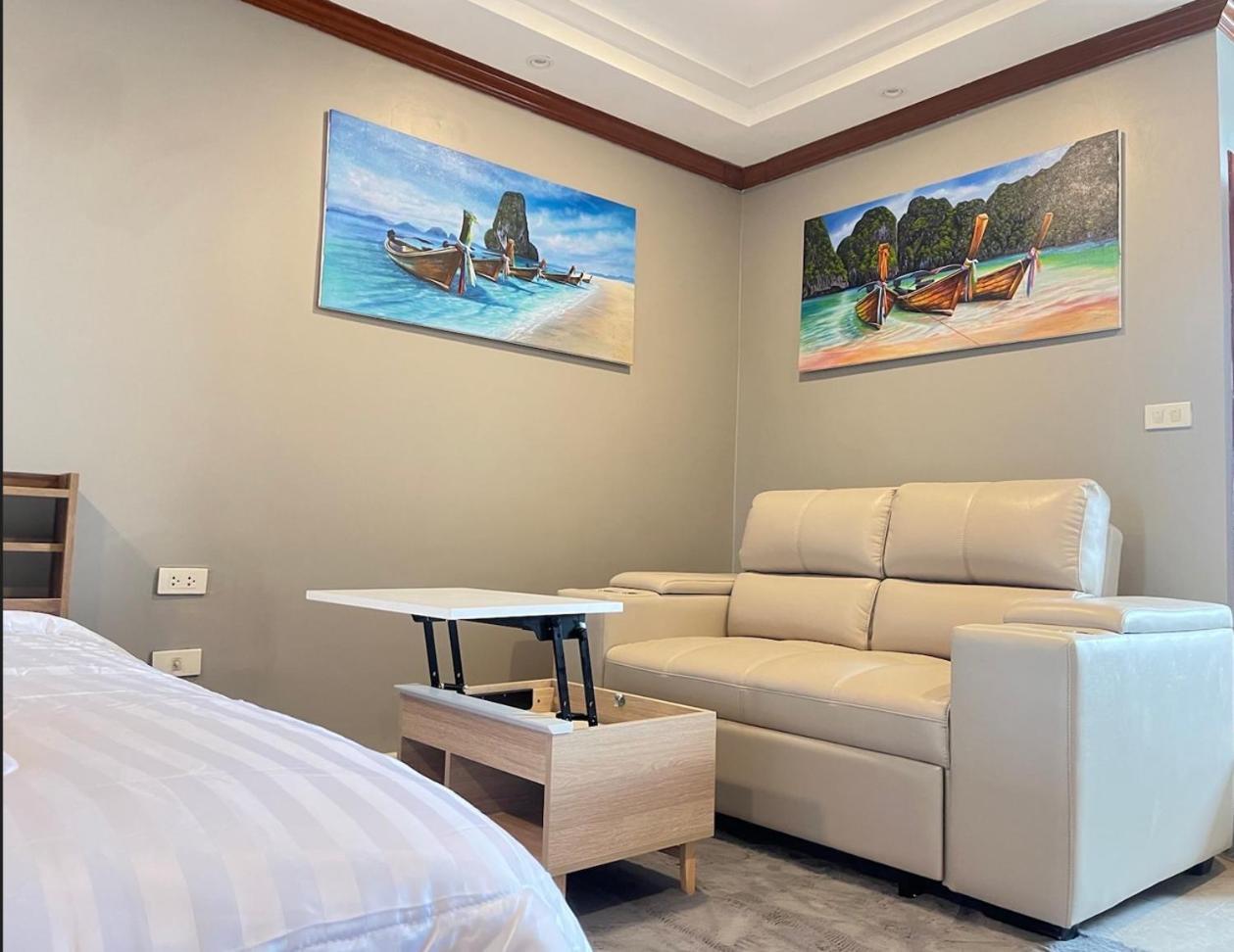 Andaman Sea Apartments Near Patong Beach - 28 Sqm With Kitchen, Private Bathroom, Seating Area, 65" Smart Tv With Free Wifi Extérieur photo